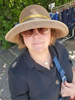 Meet your Posher, Elsbeth